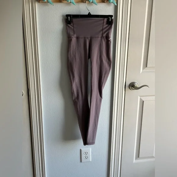 Lululemon Zoned In High-Rise Leggings - Picture 4 of 5